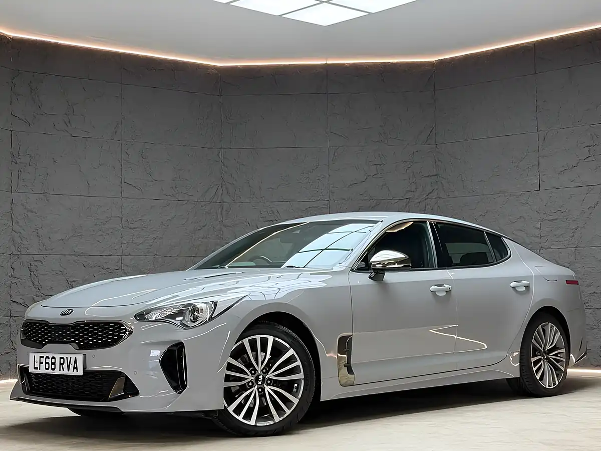 Used 2018 Kia Stinger GT-Line Gran Turismo Grey - Front View