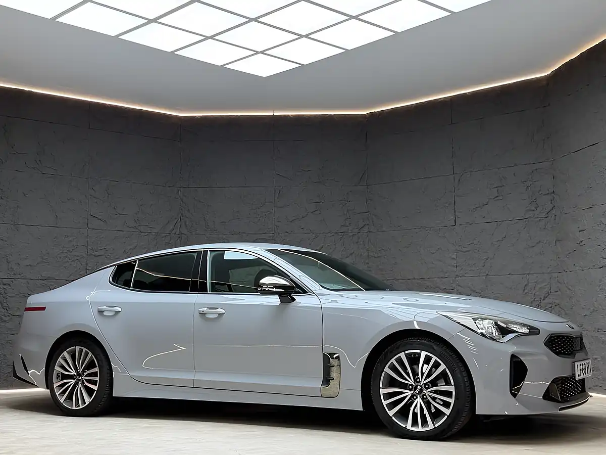 Used 2018 Kia Stinger GT-Line Gran Turismo Grey - Interior and Exterior details 6