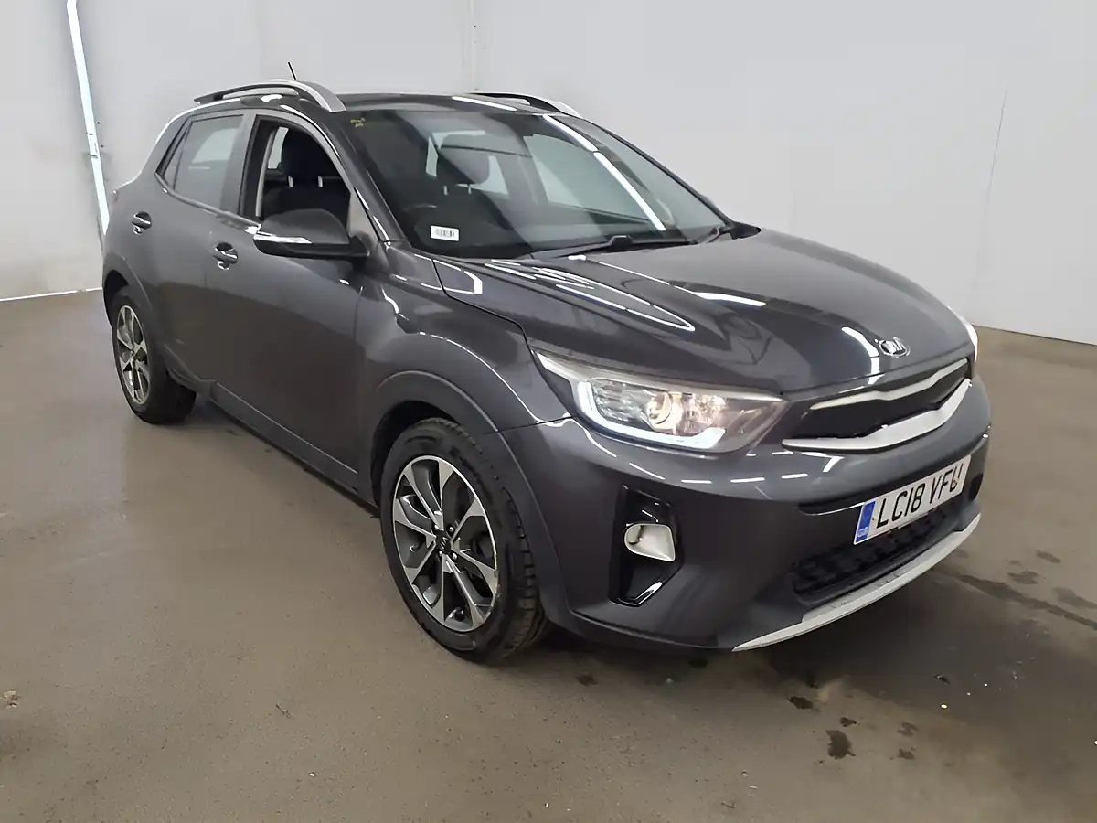 Used 2018 Kia Stonic 2 Grey - Front View