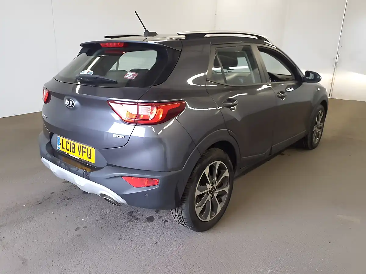 Used 2018 Kia Stonic 2 Grey - Interior and Exterior details 6