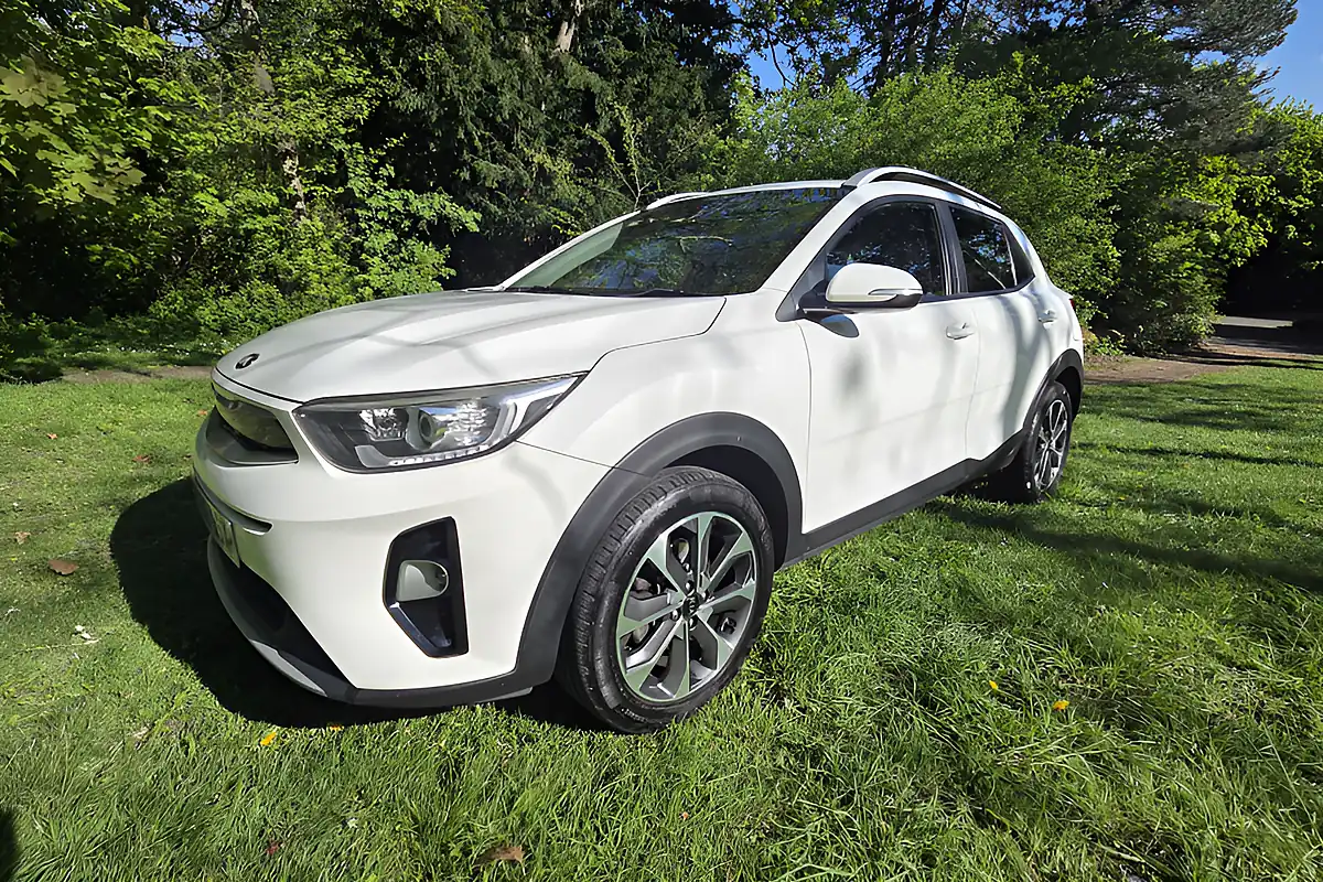 Used 2018 Kia Stonic 2 Isg White - Front View