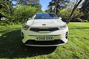 Used 2018 Kia Stonic 2 Isg White - Interior and Exterior details 2