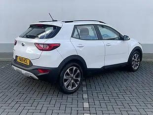 Used 2018 Kia Stonic 2 White - Interior and Exterior details 10
