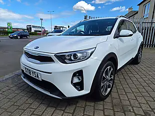 Used 2018 Kia Stonic 2 White - Interior and Exterior details 3