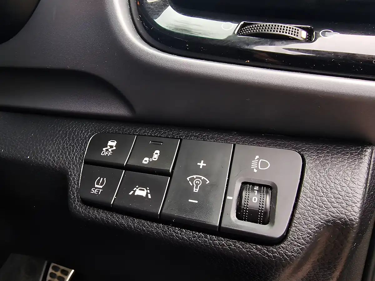 Used 2018 Kia Stonic First Edition Grey - Interior and Exterior details 11