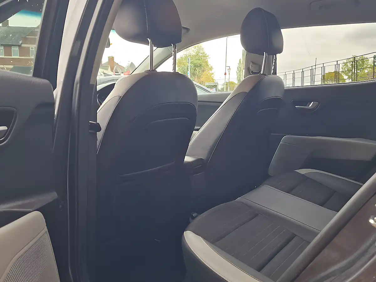 Used 2018 Kia Stonic First Edition Grey - Interior and Exterior details 19