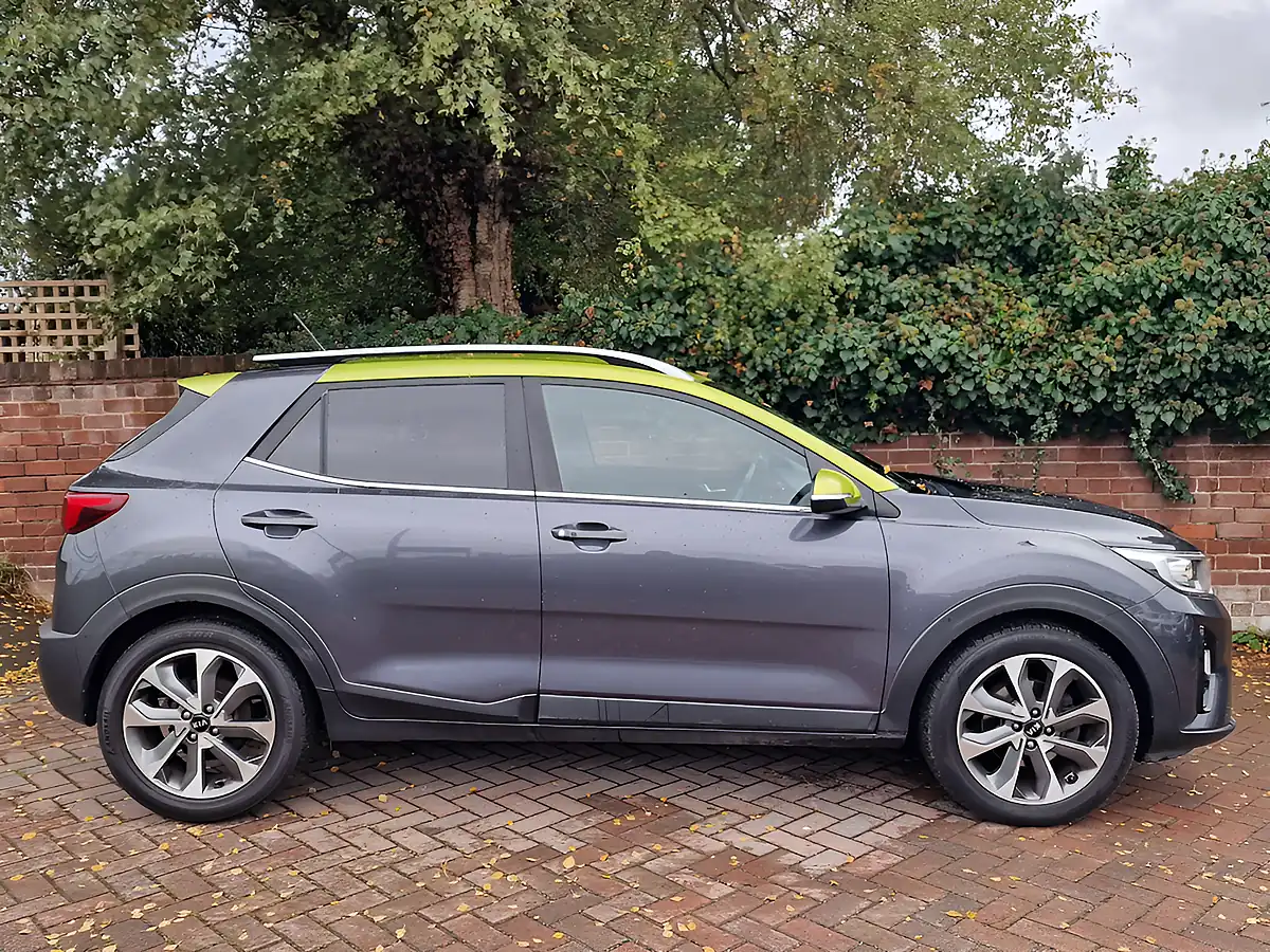 Used 2018 Kia Stonic First Edition Grey - Interior and Exterior details 8
