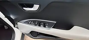 Used 2018 Kia Stonic First Edition White - Interior and Exterior details 10