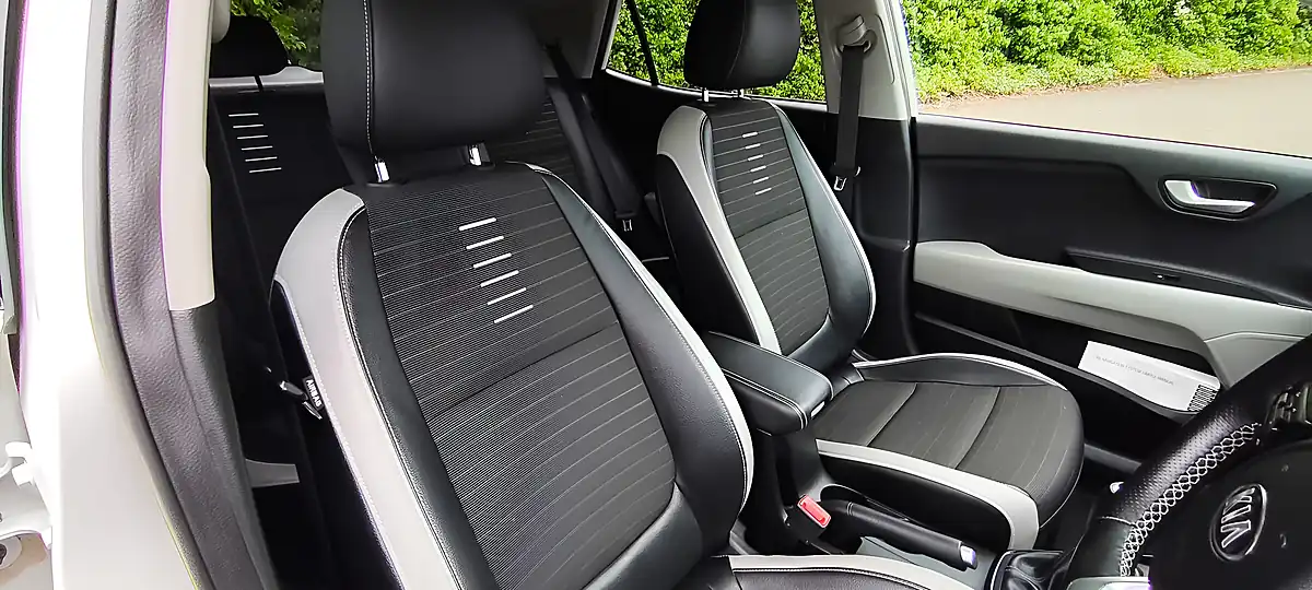 Used 2018 Kia Stonic First Edition White - Interior and Exterior details 11