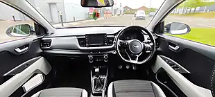 Used 2018 Kia Stonic First Edition White - Interior and Exterior details 14