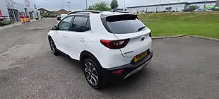 Used 2018 Kia Stonic First Edition White - Interior and Exterior details 3