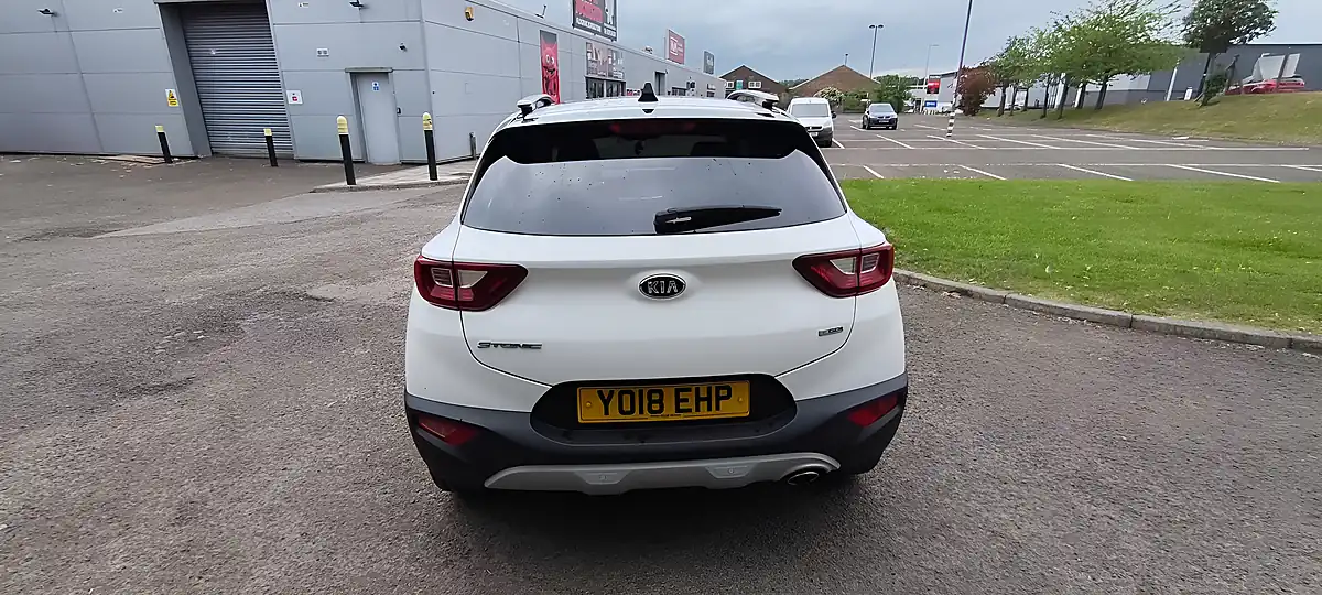 Used 2018 Kia Stonic First Edition White - Interior and Exterior details 4
