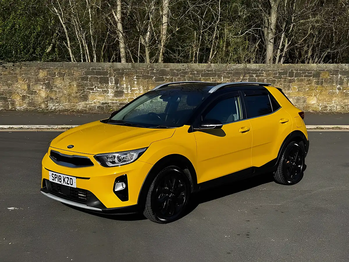 Used 2018 Kia Stonic First Edition Yellow - Front View