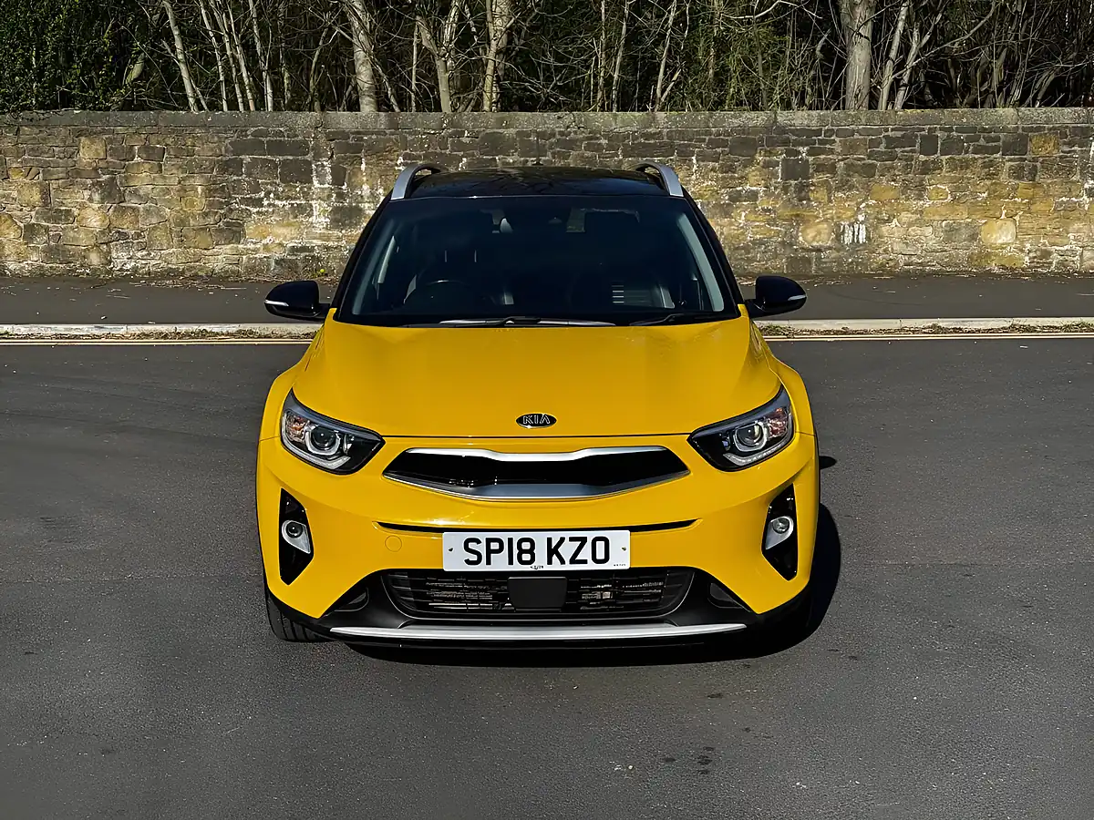 Used 2018 Kia Stonic First Edition Yellow - Interior and Exterior details 11