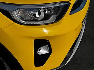 Used 2018 Kia Stonic First Edition Yellow - Interior and Exterior details 17
