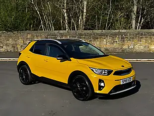 Used 2018 Kia Stonic First Edition Yellow - Interior and Exterior details 7