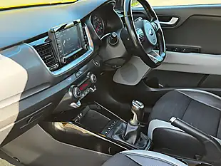Used 2018 Kia Stonic First Edition Yellow - Interior and Exterior details 8
