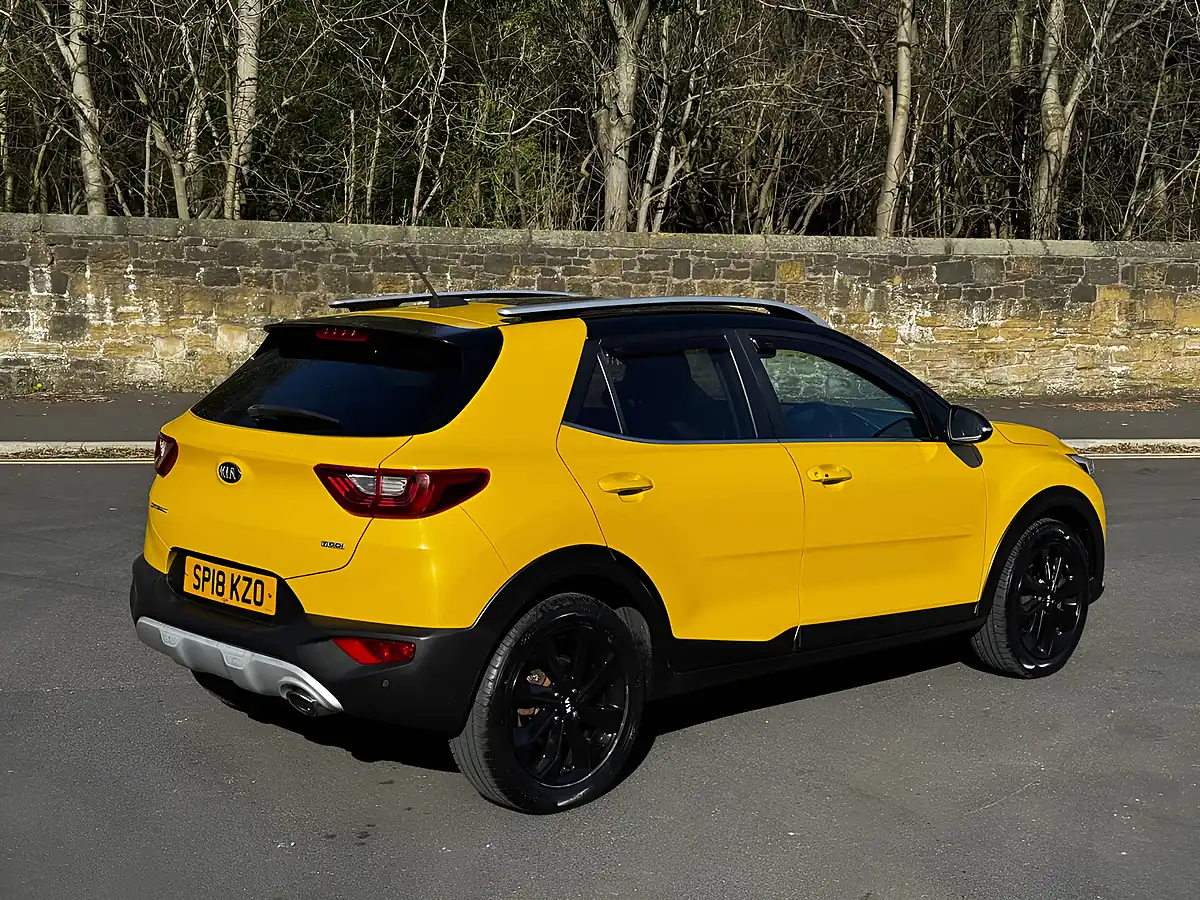 Used 2018 Kia Stonic First Edition Yellow - Interior and Exterior details 9