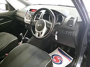 Used 2018 Kia Venga 2 Blue - Interior and Exterior details 13