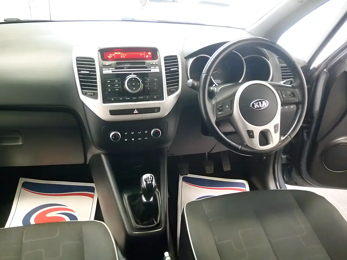 Used 2018 Kia Venga 2 Blue - Interior and Exterior details 15