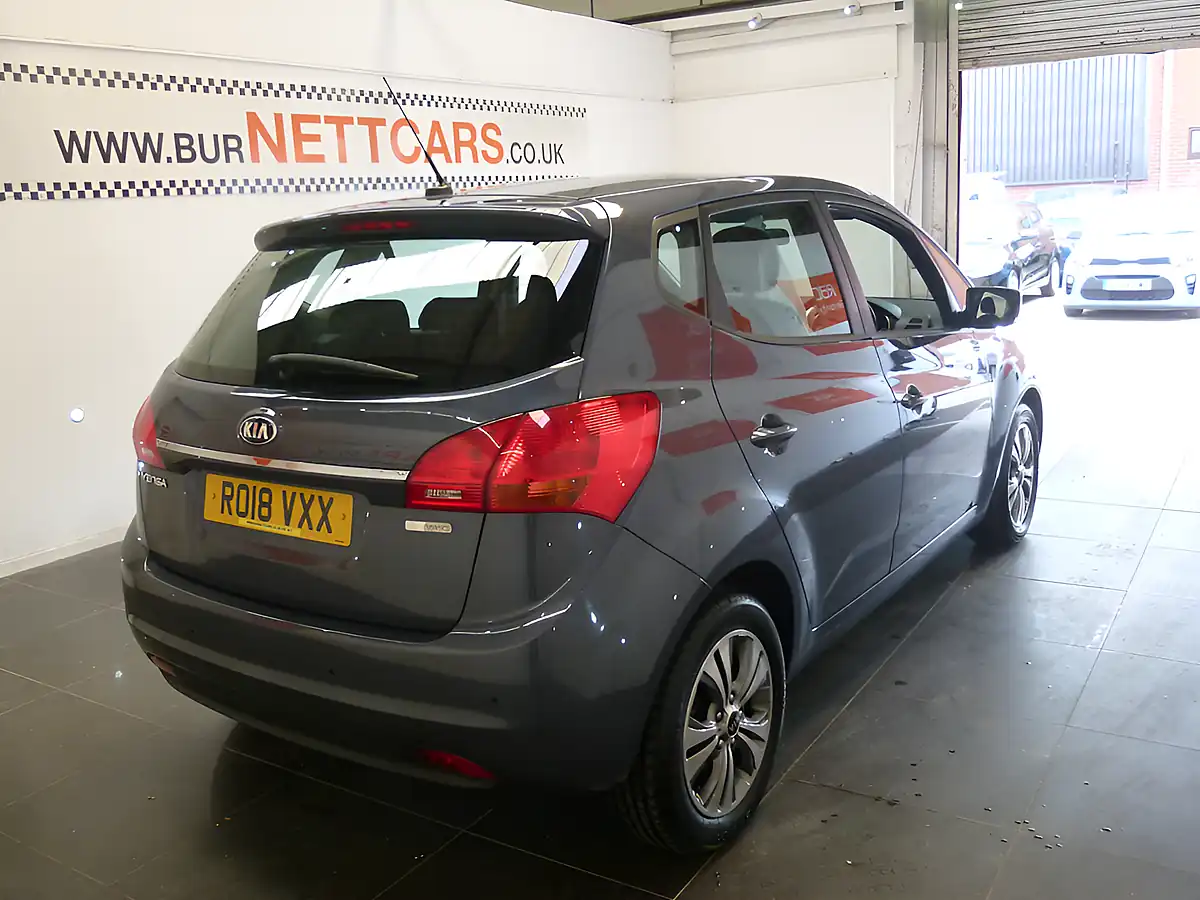 Used 2018 Kia Venga 2 Blue - Interior and Exterior details 8