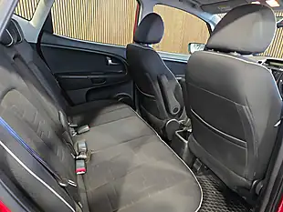 Used 2018 Kia Venga 2 Red - Interior and Exterior details 12