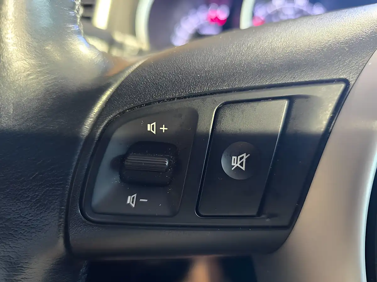 Used 2018 Kia Venga 2 Red - Interior and Exterior details 20