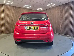 Used 2018 Kia Venga 2 Red - Interior and Exterior details 6