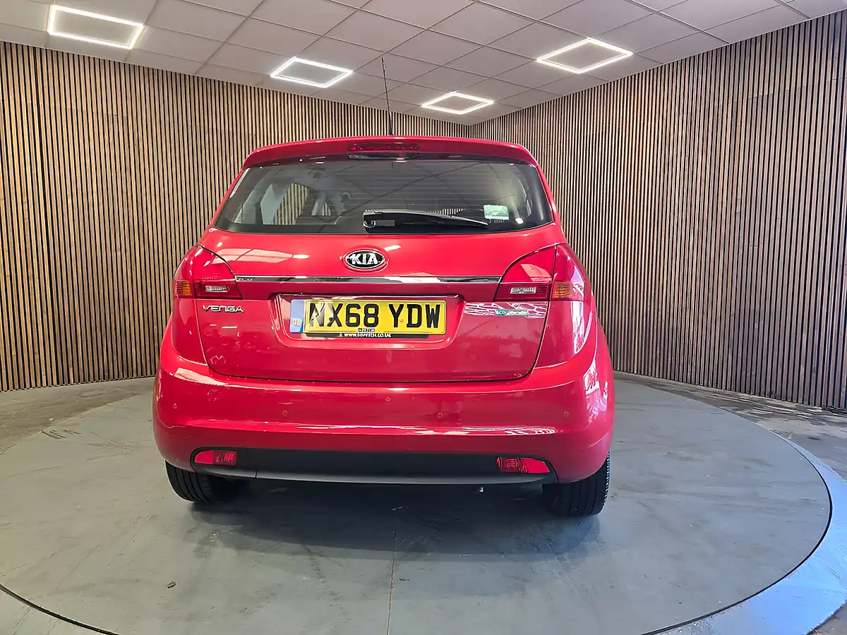 Used 2018 Kia Venga 2 Red - Interior and Exterior details 6