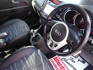 Used 2018 Kia Venga 3 White - Interior and Exterior details 6