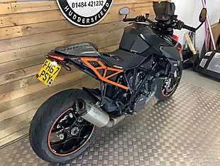 Used 2018 Ktm 1290 Super Duke Black - Interior and Exterior details 4