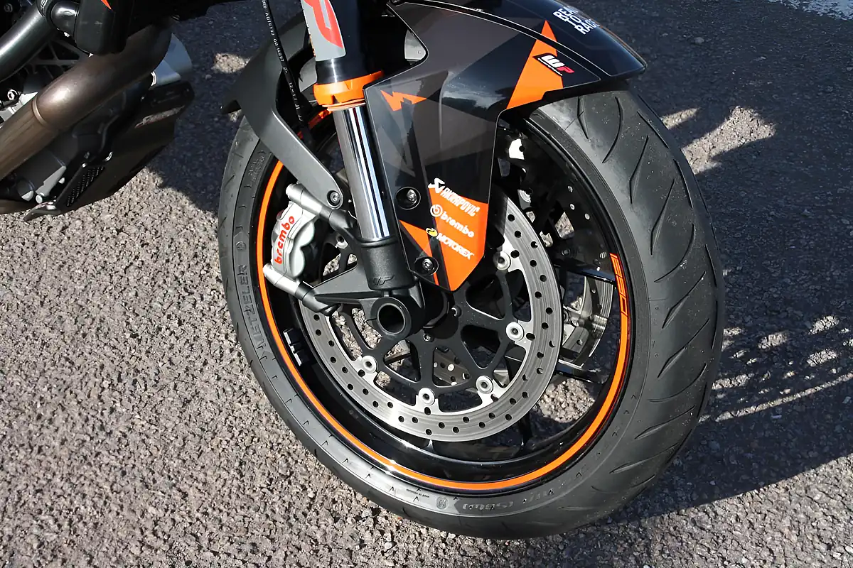 Used 2018 Ktm 1290 Super Duke R Black - Interior and Exterior details 15