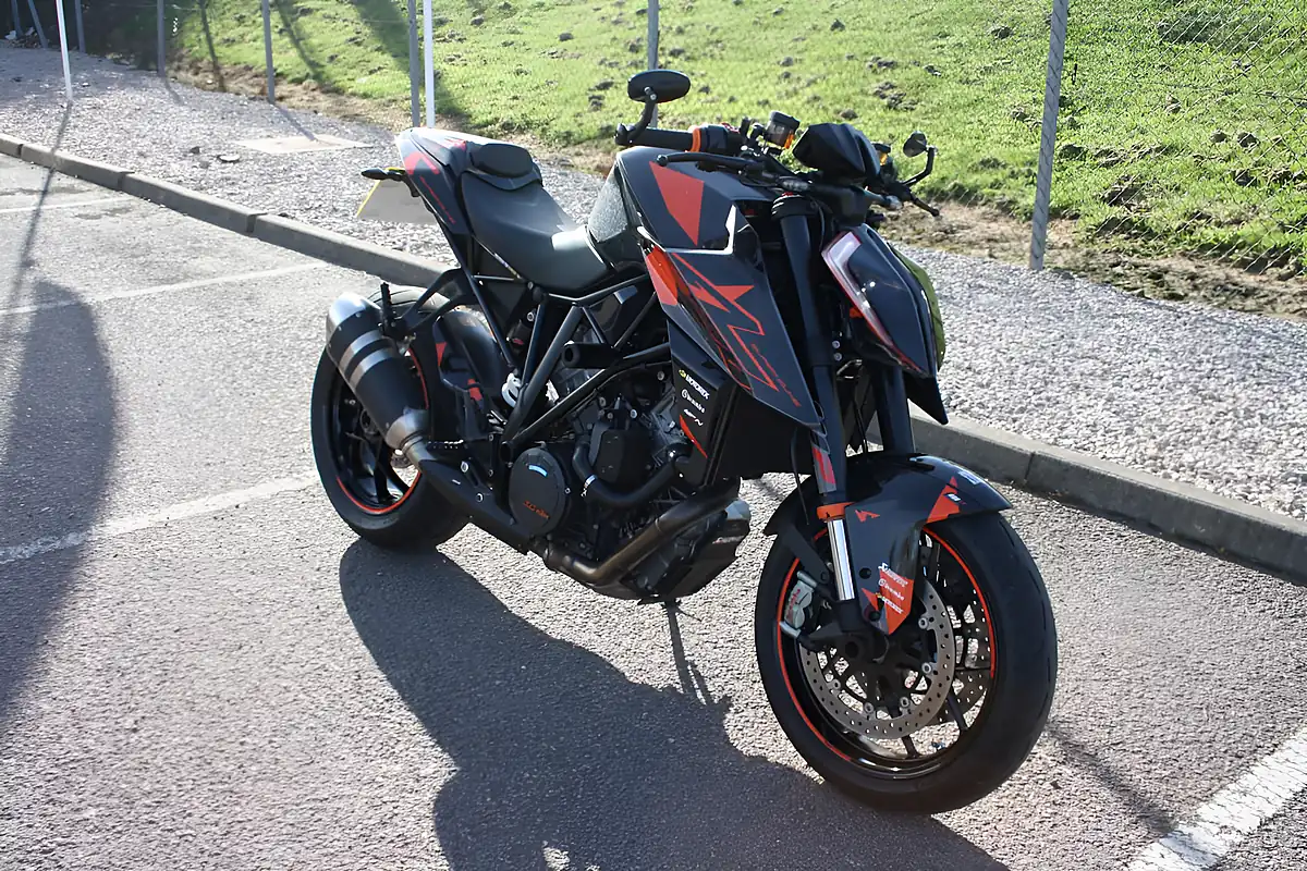 Used 2018 Ktm 1290 Super Duke R Black - Interior and Exterior details 3