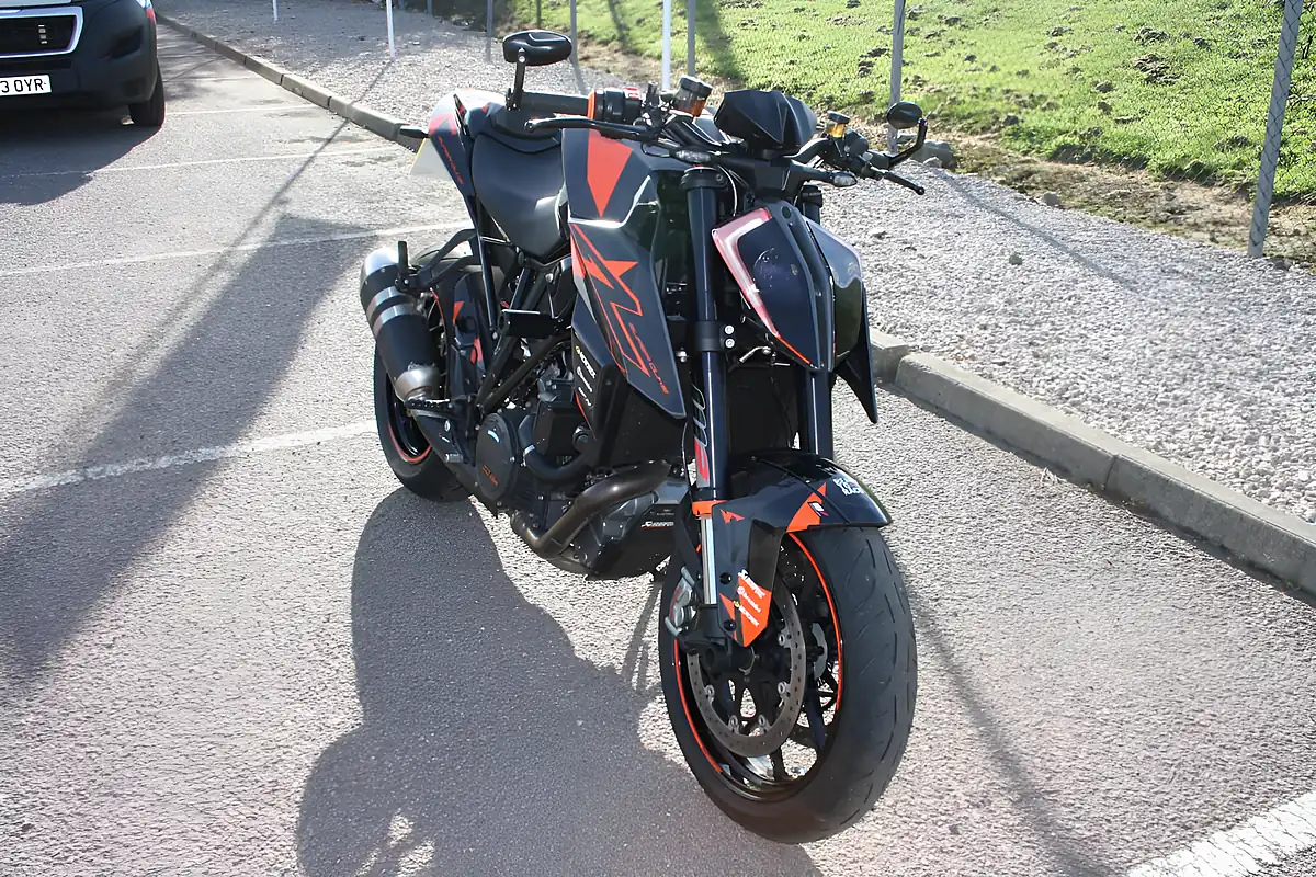 Used 2018 Ktm 1290 Super Duke R Black - Interior and Exterior details 4