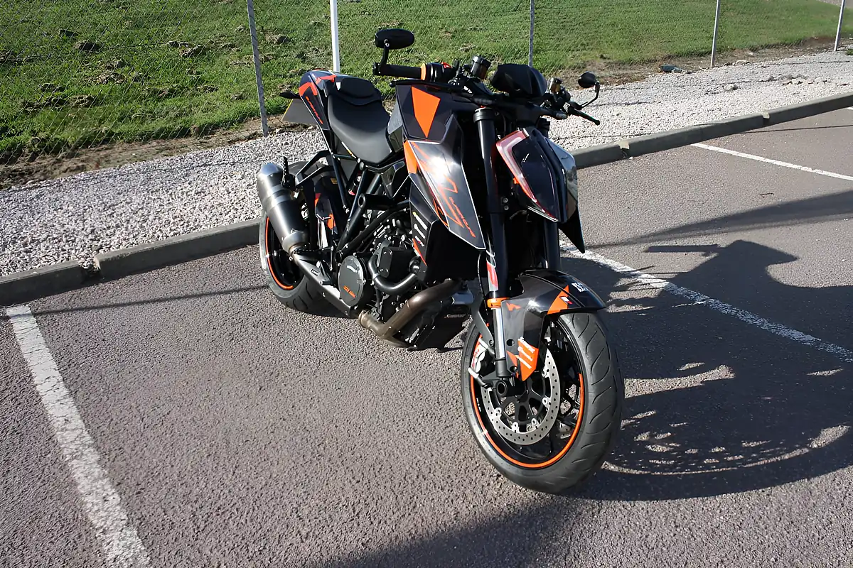 Used 2018 Ktm 1290 Super Duke R Black - Interior and Exterior details 5