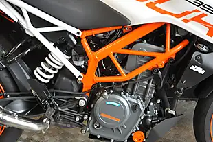 Used 2018 Ktm 390 Duke Orange - Interior and Exterior details 16