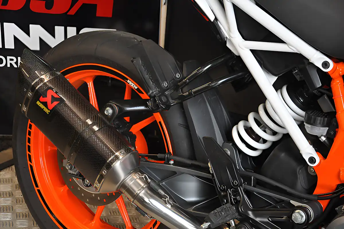 Used 2018 Ktm 390 Duke Orange - Interior and Exterior details 19