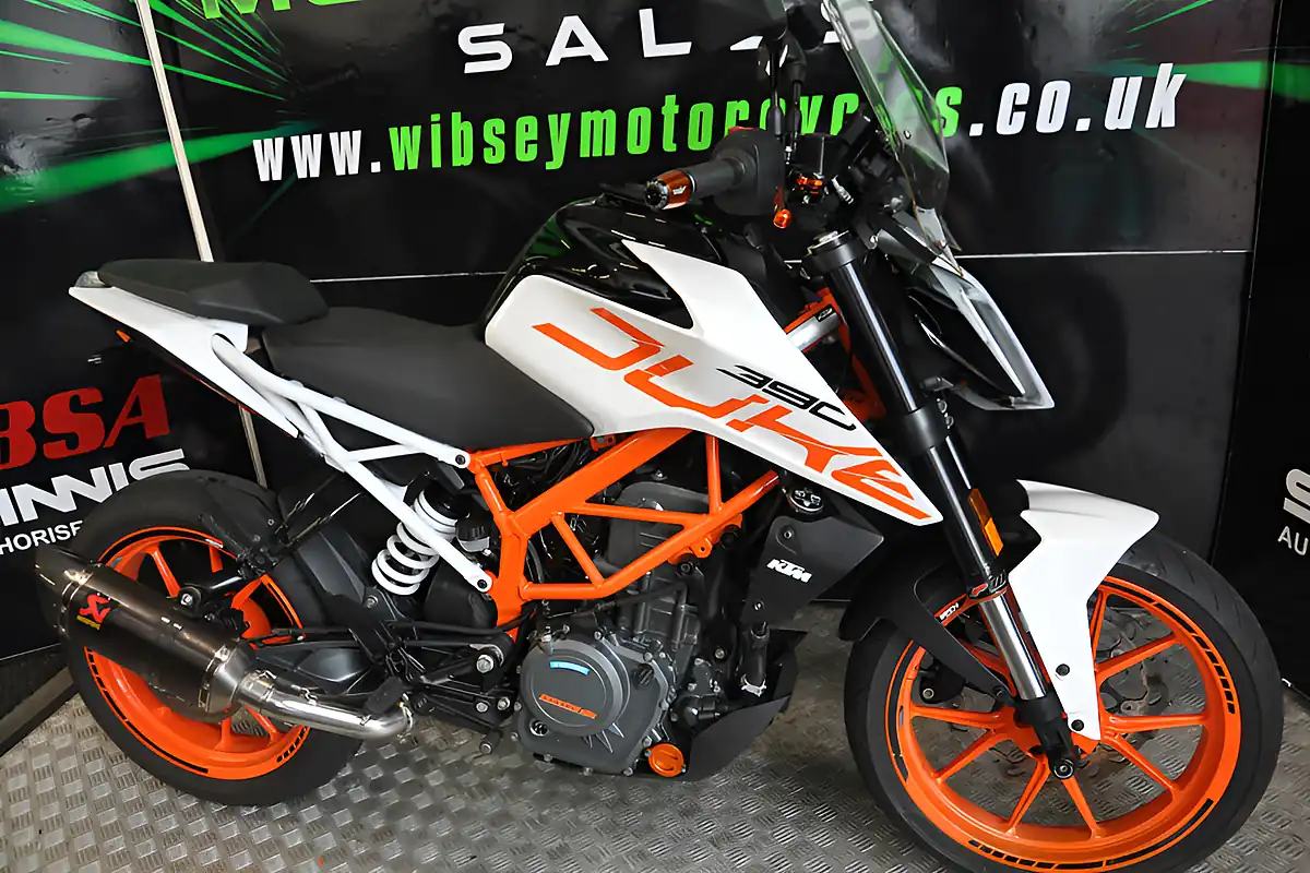 Used 2018 Ktm 390 Duke Orange - Interior and Exterior details 20