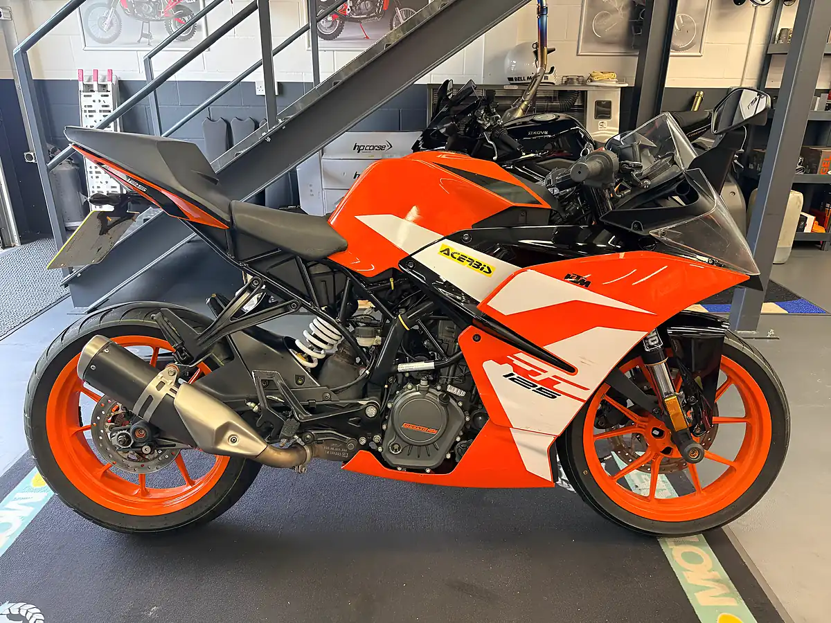 Used 2018 Ktm Rc 125 - Front View