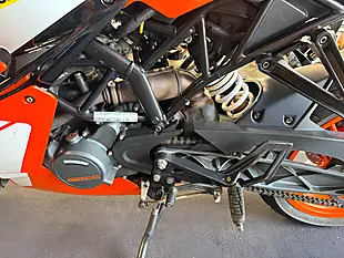 Used 2018 Ktm Rc 125 - Interior and Exterior details 12