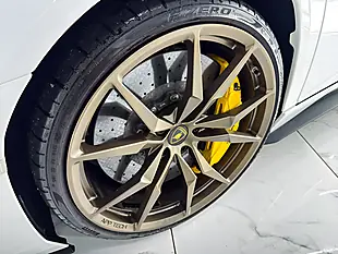 Used 2018 Lamborghini Aventador Lp 740-4 S White - Interior and Exterior details 16