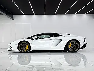 Used 2018 Lamborghini Aventador Lp 740-4 S White - Interior and Exterior details 6