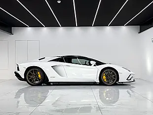 Used 2018 Lamborghini Aventador Lp 740-4 S White - Interior and Exterior details 7