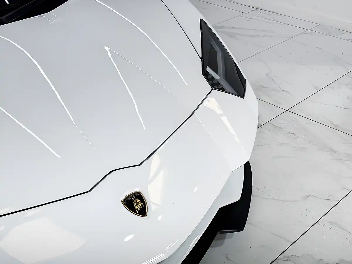 Used 2018 Lamborghini Aventador Lp 740-4 S White - Interior and Exterior details 8