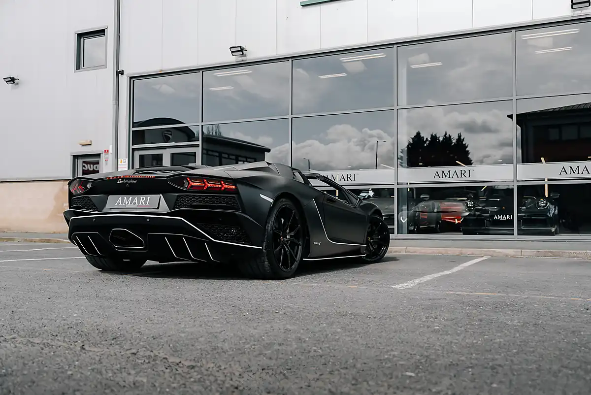 Used 2018 Lamborghini Aventador S Roadster Nero Aldebaran - Interior and Exterior details 13