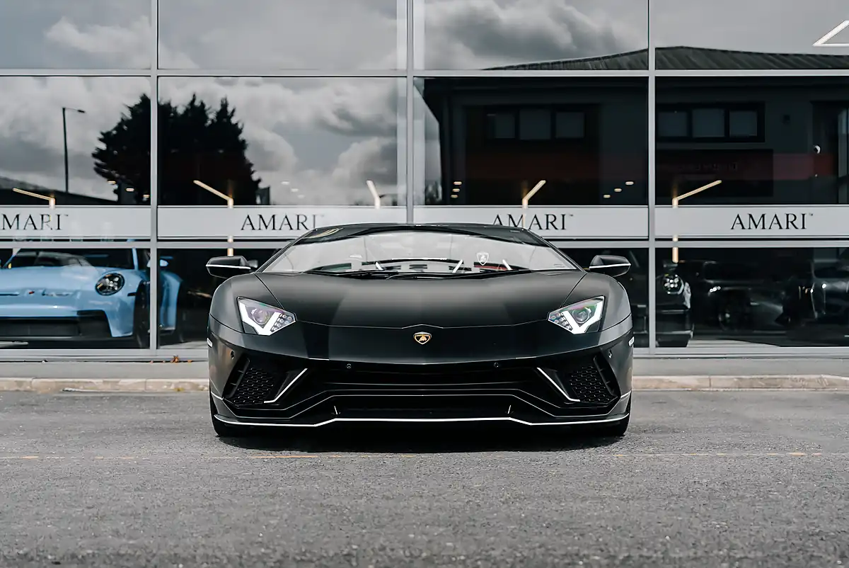 Used 2018 Lamborghini Aventador S Roadster Nero Aldebaran - Interior and Exterior details 5