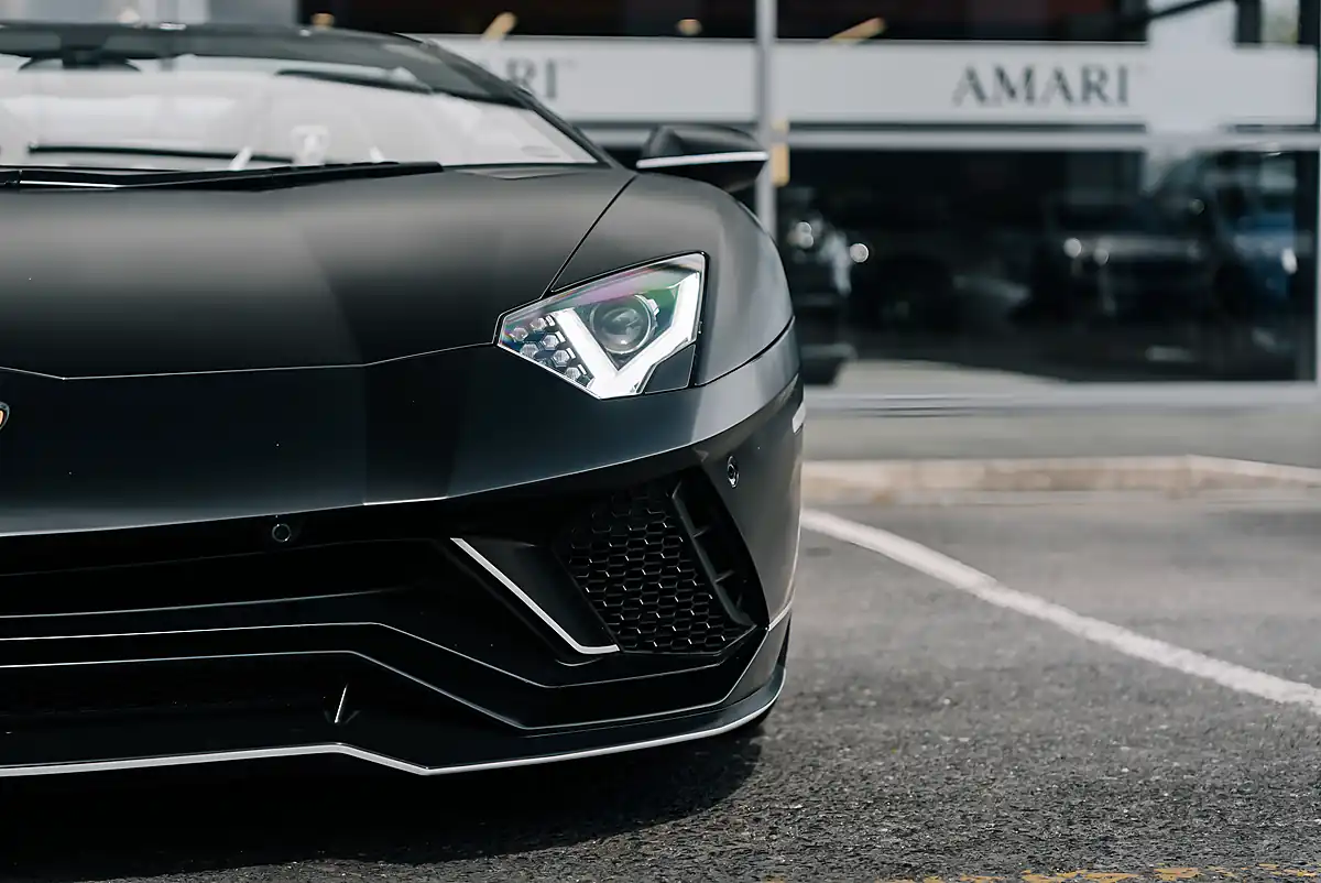 Used 2018 Lamborghini Aventador S Roadster Nero Aldebaran - Interior and Exterior details 7