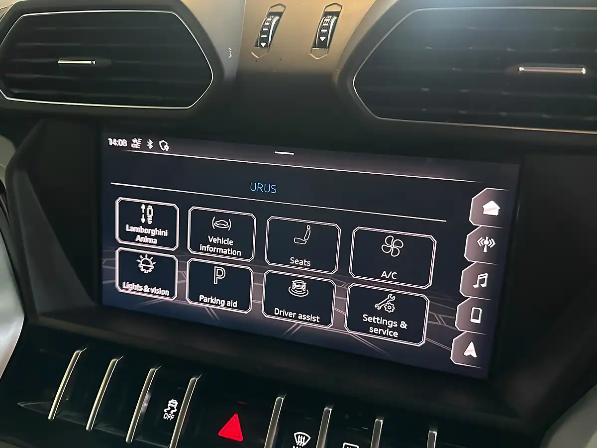 Used 2018 Lamborghini Urus Satin Black Wrap Black - Interior and Exterior details 14