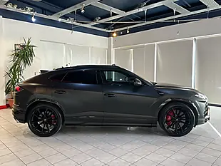 Used 2018 Lamborghini Urus Satin Black Wrap Black - Interior and Exterior details 9