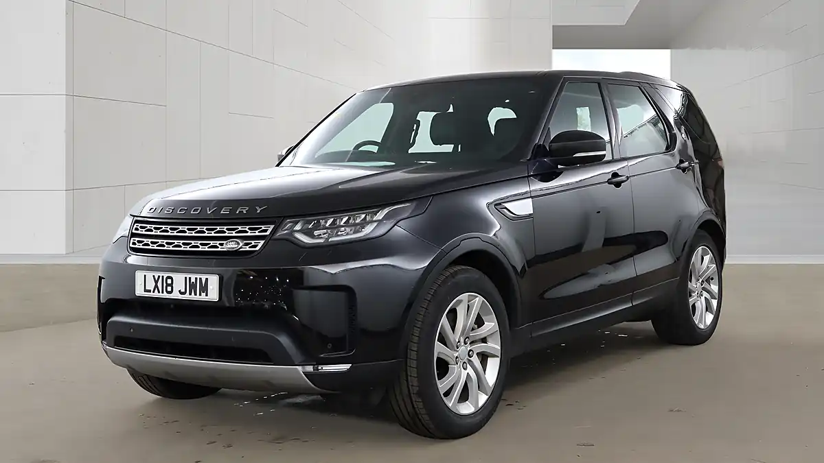 Used 2018 Land Rover Discovery Hse Black - Interior and Exterior details 3